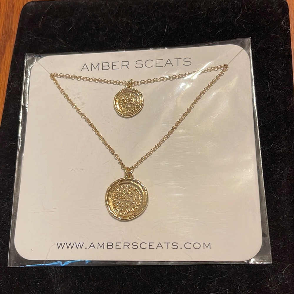 LAYERED NECKLACE